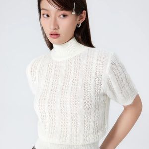 Wool-blend texture high neck sweater 🧸